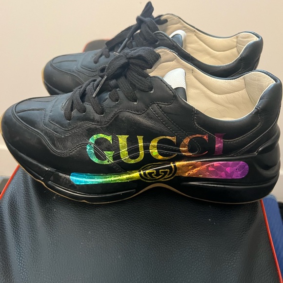 Gucci shoes - Picture 1 of 4
